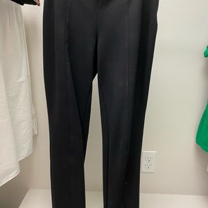 Jones New York black straight leg/skinny pant